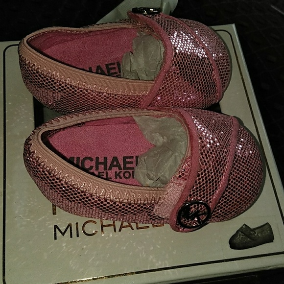 Michael kors baby shoes - Picture 2 of 8